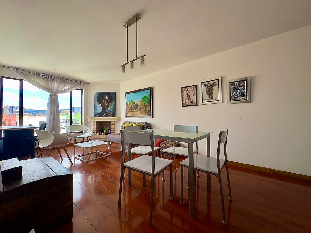 1 APARTAMENTO PINAR DEL COUNTRY EN CEDRITOS LISBOA sala comedor