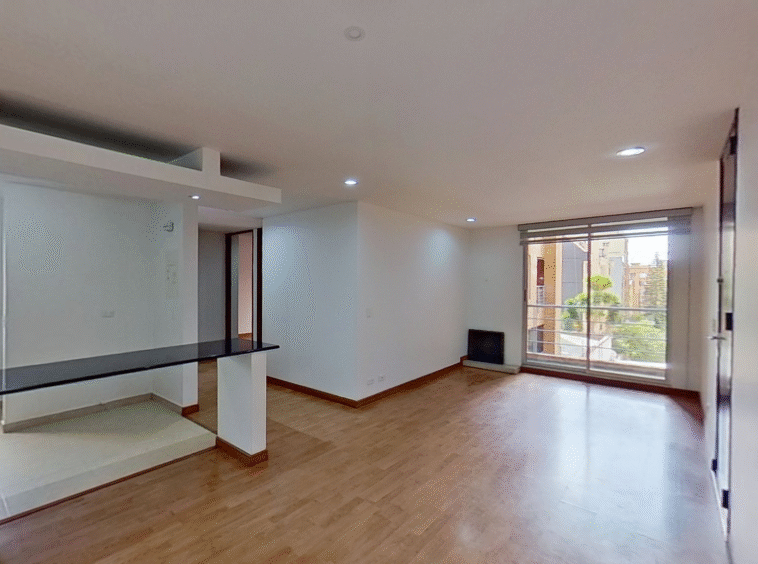 1 APARTAMENTO ALTOS DE GINEBRA EN BELLA SUIZA SALA COMEDOR CON BALCÓN