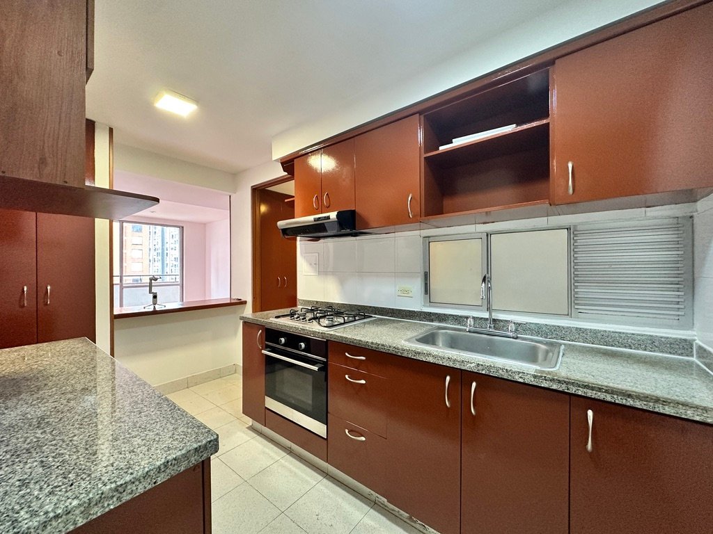 4 APARTAMENTO APARTAMENTO COLINAS DE GRATAMIRA COCINA ENTUZONA