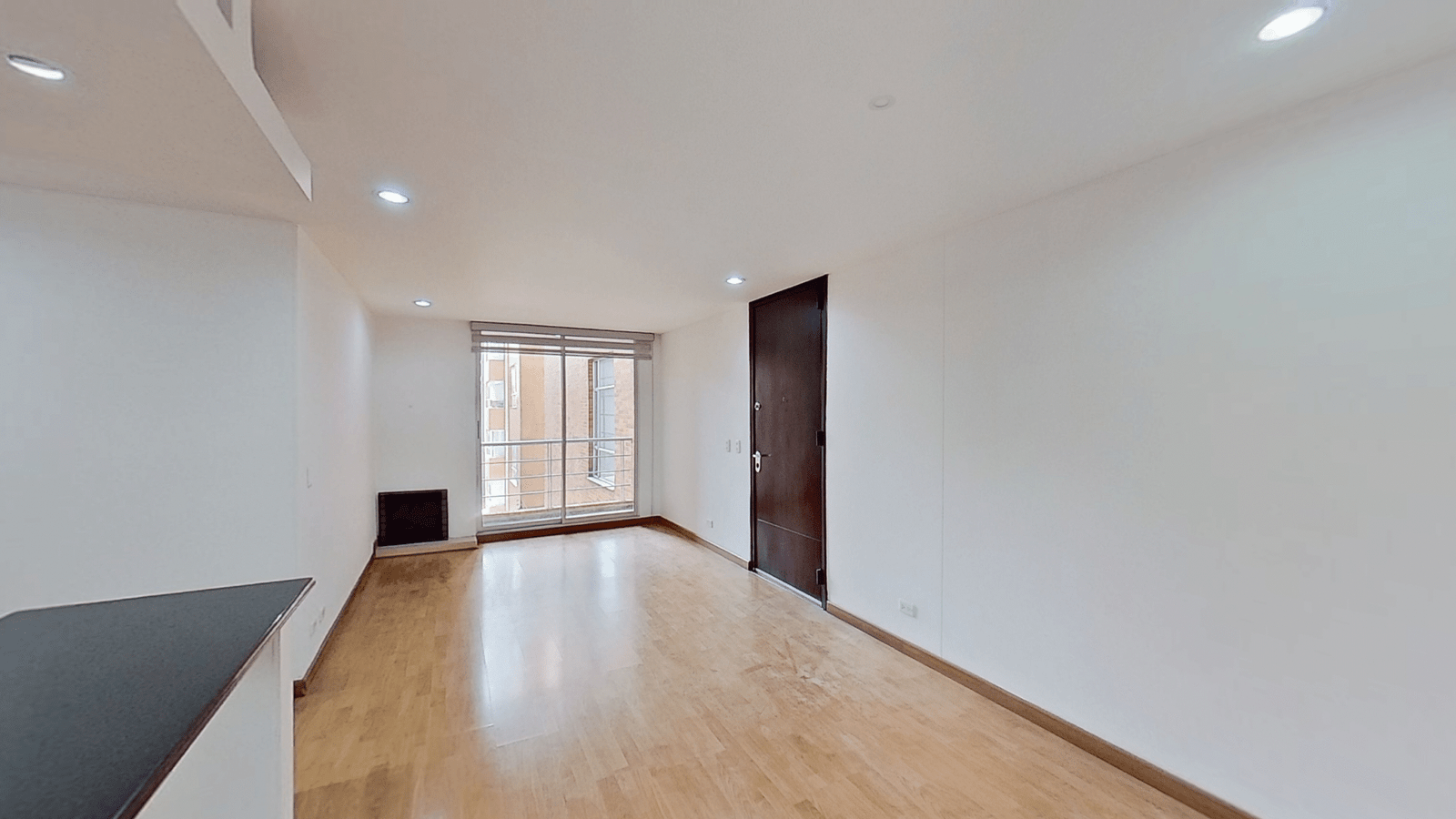 4 APARTAMENTO ALTOS DE GINEBRA EN BELLA SUIZA SALA CON BALCÓN