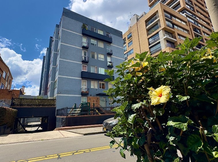 6 APARTAMENTO LOS CERRITOS EN CEDRITOS LISBOA azul